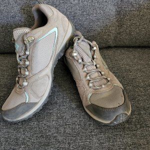 Columbia Access Point II Low Top Hiking Walking Trail Women 8 Gray Teal YL 5379